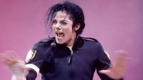 Micheal Jackson’s 1st Dancing Socks To Be Sold For N760,000,000